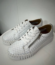 Medusa Sneaker