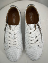 Medusa Sneaker