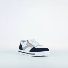 Noosa Sneaker