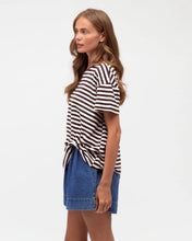 Easy Tuck Tee Stripe - Side