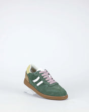 Sunny Sneaker