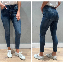 Emma Stretch Jean